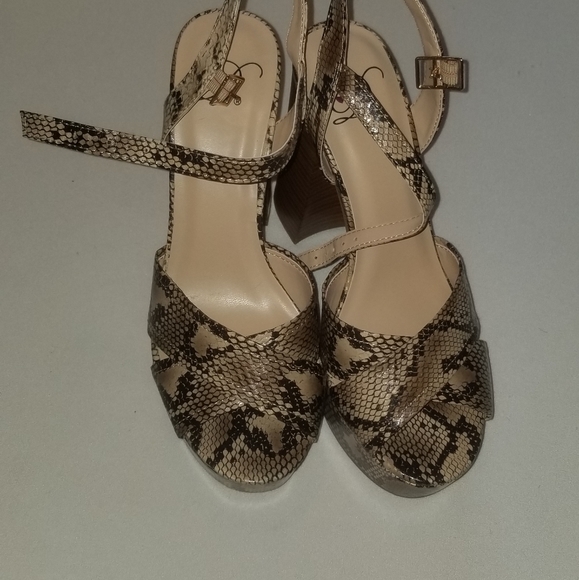 Snakeskin chunky heels - Picture 2 of 4